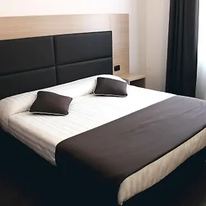 2* Otel Esperanza