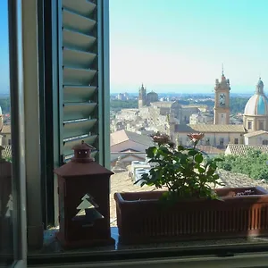 Casa Tipica Siciliana Patronale Tremetrisoprailcielo Con Vista, Colazione Interna In Terrazzo Panoramico Caltagirone